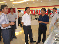 南平市委副書記黃福清、市委常委統(tǒng)戰(zhàn)部部長黃健平一行視察虹潤公司